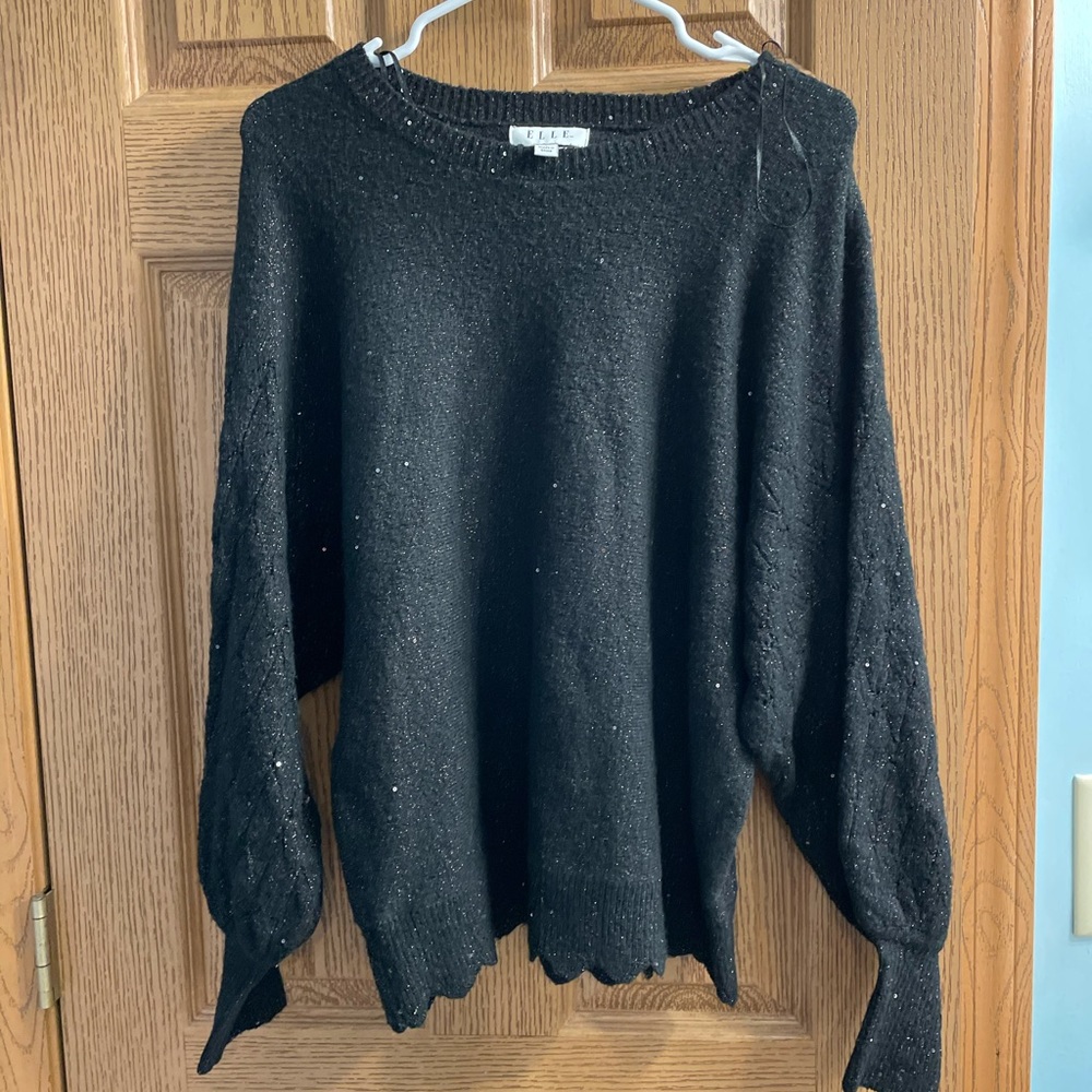 Elle black sequined speck sweater size large